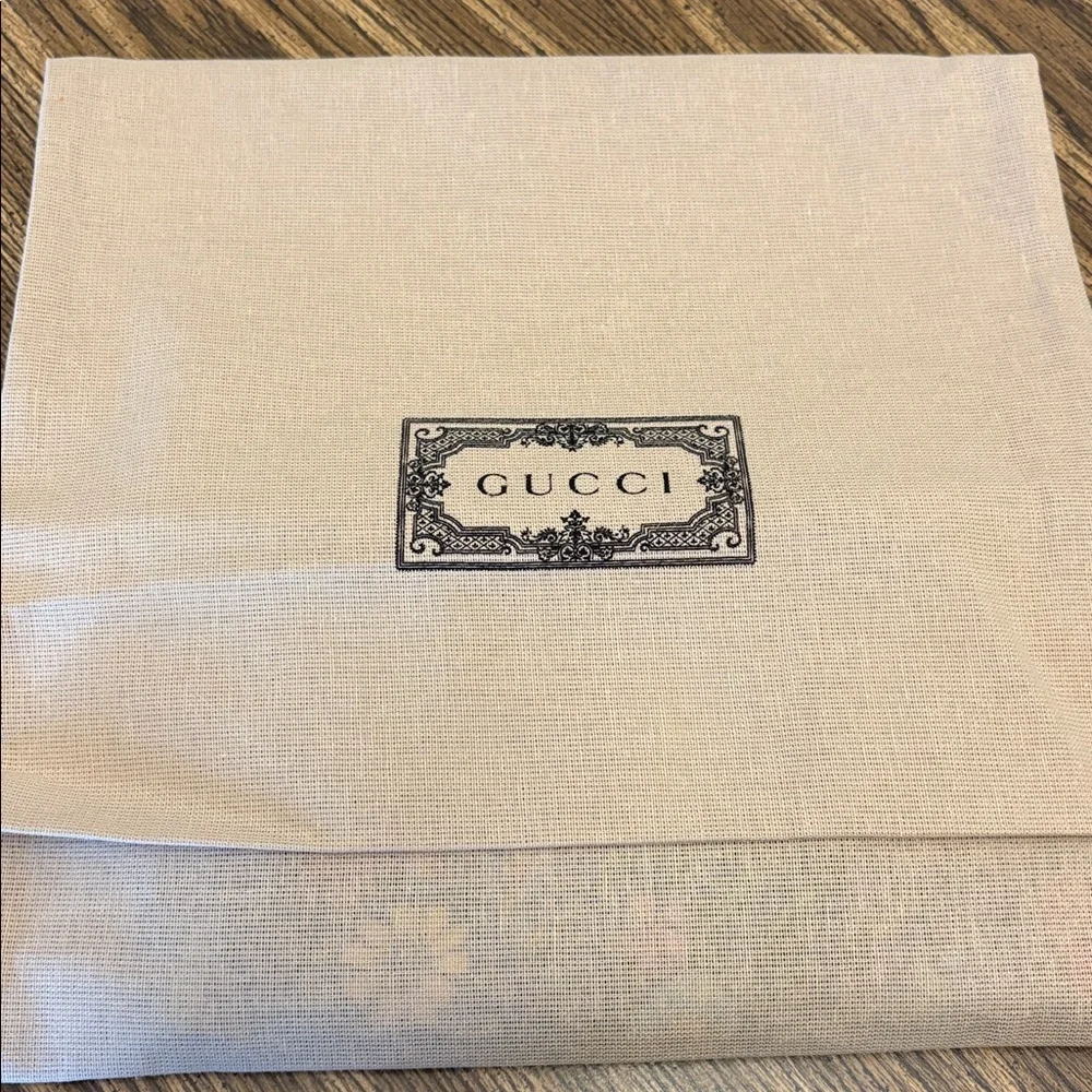 Gucci Black Floral Accessories Bag - NEW (w/o tags) - Picture 7 of 9